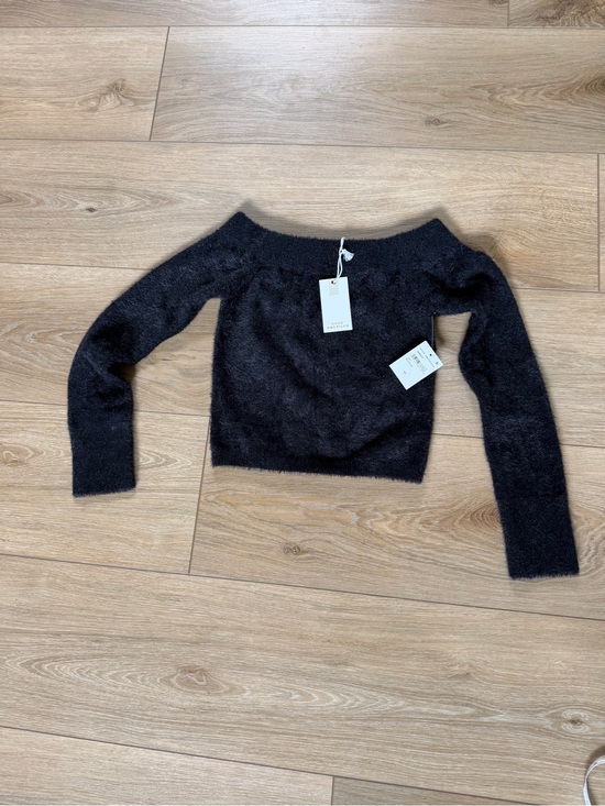 Good American Sweaters - Good American Plush Off-Shoulder Sweater Top Black XS NWT
